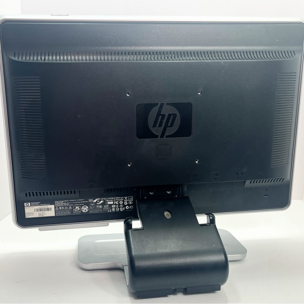 HP Computer Monitor - Picture 2 of 3